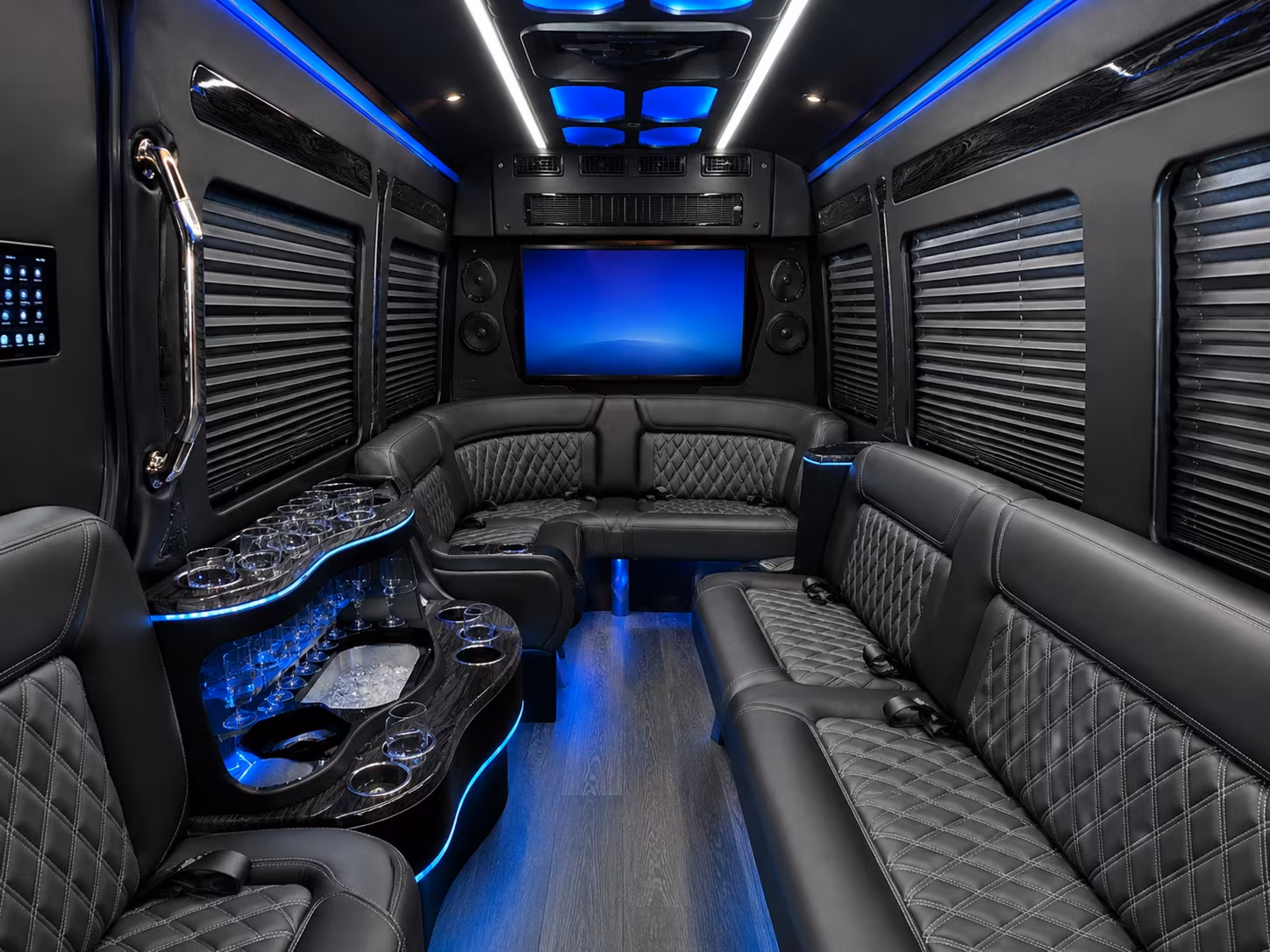 prom graduation and school event transportation across council bluffs